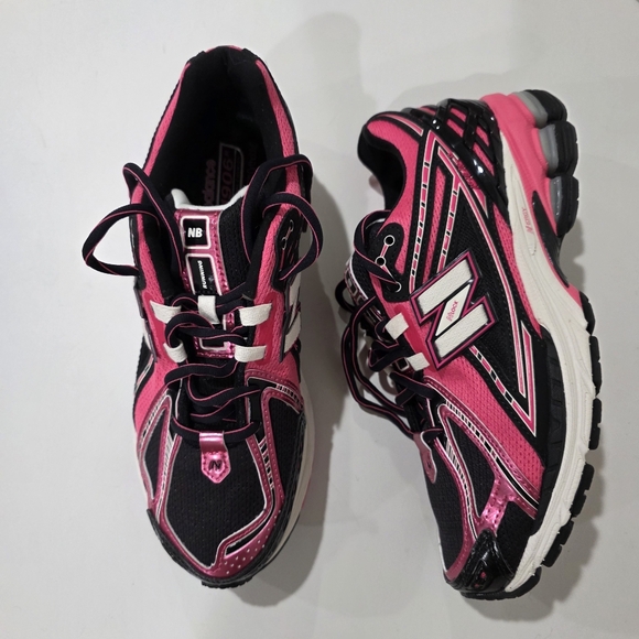 NWT New Balance 1906 Black and Pink Running Shoes